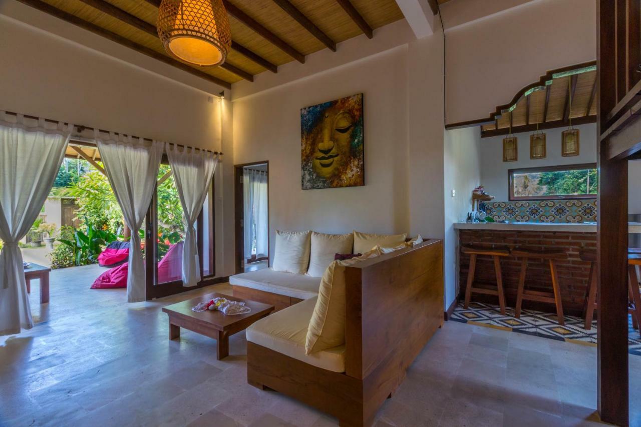 Villa Gayatri Hidden Oasis Amed Extérieur photo